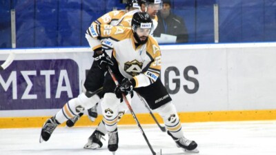 "Алматы" и "Бейбарыс" начали с побед в регулярном чемпионате Казахстана по хоккею