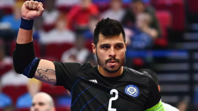 Игита – лучший! ФИФА вручила вратарю сборной Казахстана приз "Лучший игрок матча" 