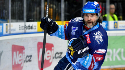 52-летний Яромир Ягр отметился ассистом в стартовом матче Экстралиги Чехии