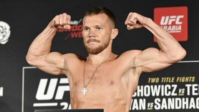 Пётр Ян подерётся с экс-чемпионом UFC Фигередо в ноябре