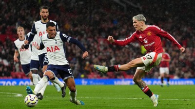 "Манчестер Юнайтед" потерпел очередной разгром. Тен Хага могут уволить в ближайшее время