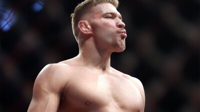 UFC: Дю Плесси хочет драться с Перейрой в полутяжелом весе
