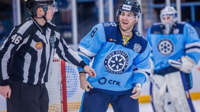 В КХЛ повторен рекорд по длительности результативной серии среди защитников