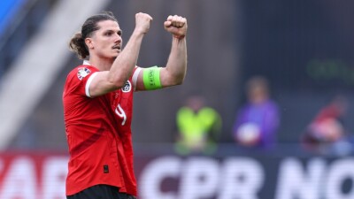 "Это была очень важная победа": экс-игрок "Манчестер Юнайтед", капитан сборной Австрии Марсель Забитцер