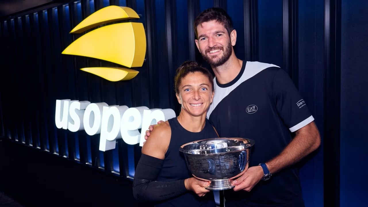 Победители US Open 2025 в смешанном разряде Сара Эррани и Андреа Вавассори. Фото: usopen.org