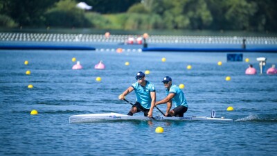 Олимпиада-2024: казахстанцы вышли в четвертьфинал в каноэ-двойке