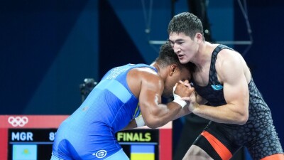 Греко-римская борьба: Нурсултан Турсынов потерпел поражение в 1/4 финала
