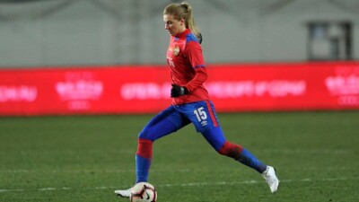 Казахстанская футболистка поблагодарила олимпийскую чемпионку в женском боксе Иман Халиф, которую многие считают мужчиной