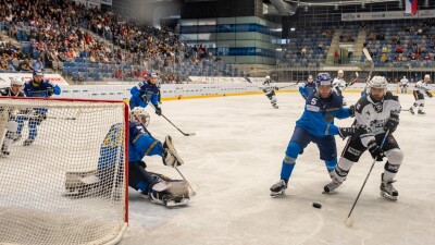 Сборная Казахстана одержала победу в товарищеском матче