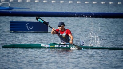 Паралимпиада-2024: два представителя Казахстана вышли в полуфиналы в параканоэ 