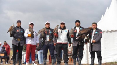 Всемирные игры кочевников: казахстанец взял "золото" в охоте с беркутом 