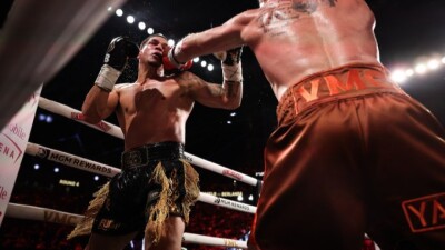 Сауль Альварес победил Эдгара Берлангу единогласным решением судей