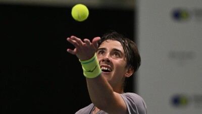  Александр Шевченко вышел во второй круг турнира АТР 250 в Китае 