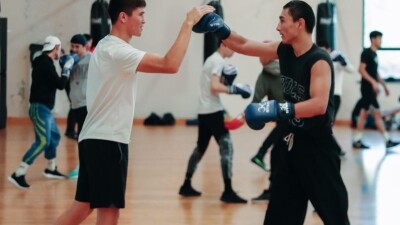Сборная Казахстана по боксу проводит финальную подготовку к чемпионату мира 