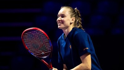 Елена Рыбакина провела первую тренировку на Итоговом турнире WTA