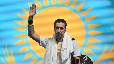 Казахстанские теннисисты Кукушкин и Недовесов не смогли выйти в четвертьфинал турнира в Словакии 