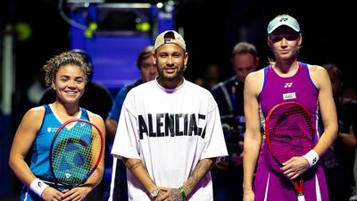 Неймар стал специальным гостем в матче Елены Рыбакиной на Итоговом чемпионате WTA
