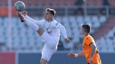 25 тур КПЛ: "Актобе" уверенно обыграл "Шахтёр" благодаря дублю Кенесова