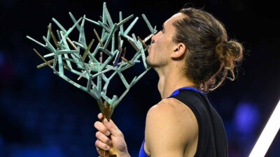 Александр Зверев стал чемпионом "Мастерса" в Париже и вышел в лидеры сезона по количеству побед 