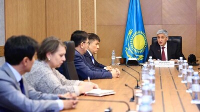 Аким Карагандинской области Ермаганбет Булекпаев раскритиковал менеджмент клуба "Шахтёр"