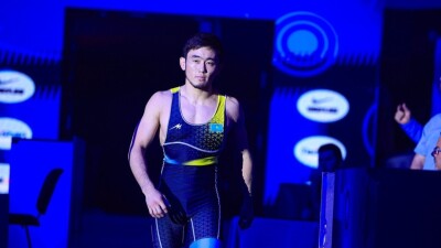 Казахстанский борец Ержет Жарылкасын возглавил мировой рейтинг UWW