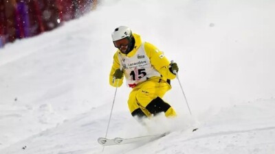 Фристайл-могул: казахстанцы начали сезон с четырёх золотых медалей