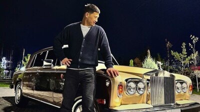 Дмитрий Бивол получил фантастический подарок от президента Кыргызстана