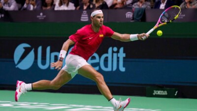 Испания проиграла Нидерландам и не смогла пробиться в полуфинал Кубка Дэвиса: видеообзор игр