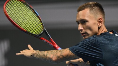 Казахстанский теннисист сыграл с экс-девятой ракеткой мира на турнире в Испании 