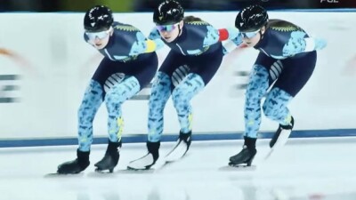 Казахстан завоевал "бронзу" на юниорском этапе Кубка мира по конькобежному спорту