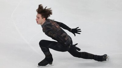 Казахстанский фигурист Михаил Шайдоров стал третьим в короткой программе финала Гран-при