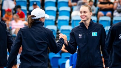 Рыбакина проиграла Швёнтек. Сборная Казахстана не смогла выйти в финал United Cup