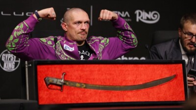 Усик стал боксёром года по версии журнала The Ring