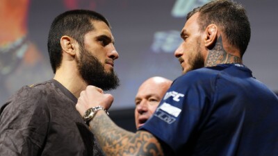 Ислам Махачев победил Ренато Мойкано в главном бою UFC 311