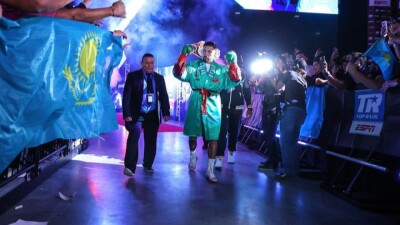 Жанибек Алимханулы бросил неожиданный вызов нокаутеру с рекордом 30-0