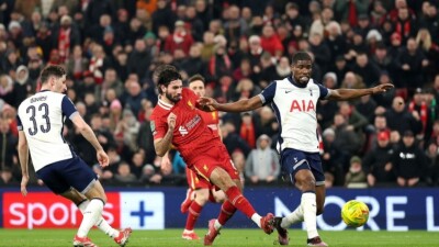 "Ливерпуль" разгромил "Тоттенхэм" и вышел в финал Кубка лиги