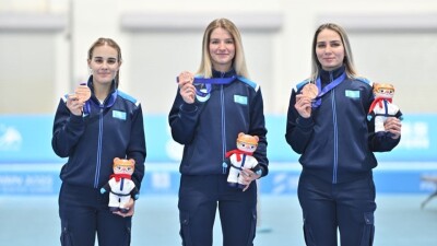 Азиада-2025: бронзовую медаль завоевала женская сборная Казахстана по конькобежному спорту 