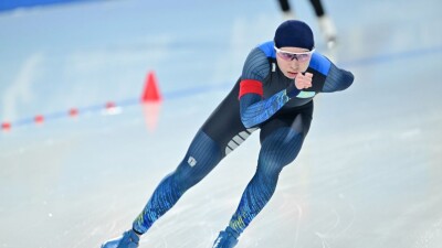 Конькобежцы Евгений Кошкин и Надежда Морозова остановились в шаге от пьедестала Азиатских игр-2025