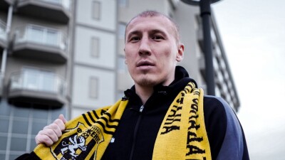 "Женис" объявил о подписании футболиста сборной Казахстана