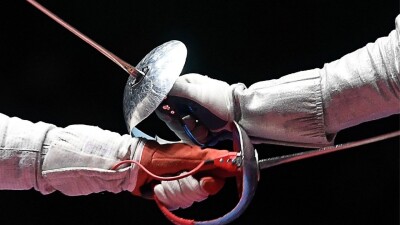 Фехтование: казахстанские саблисты отметились пятью наградами на юниорском этапе Кубка мира в Алматы