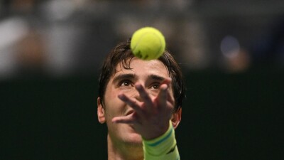 Казахстанский теннисист Шевченко вышел во второй круг турнира ATP-500 в Рио-де-Жанейро