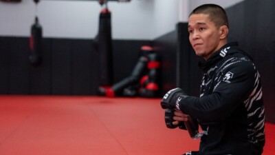 Асу Алмабаев опустился в рейтинге UFC