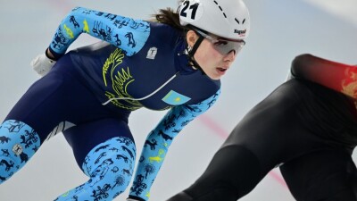 Чемпионат мира по шорт-треку: казахстанцы вышли в полуфинал 