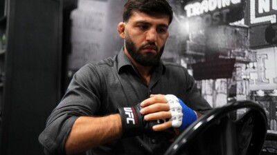 Оливейра ответил, готов ли провести реванш с Царукяном