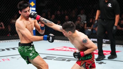 Брэндон Морено победил Стива Эрцега единогласным решением в главном бою UFC on ESPN 64