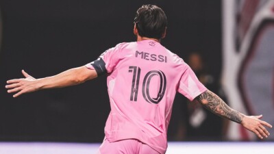 Видео гола Лионеля Месси в ворота "Филадельфии" спустя две минуты после выхода на поле