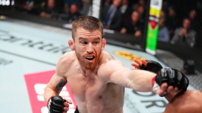Стали известны обладатели бонусов по итогу турнира UFC on ESPN 67