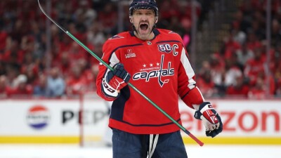 Александр Овечкин поделился ожиданиями от серии Кубка Стэнли c "Каролиной"