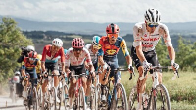 "Джиро д'Италия-2025": бельгийский велогонщик Ваут ван Арт выиграл девятый этап