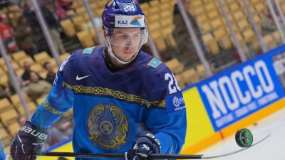 Казахстанский хоккеист Валерий Орехов досрочно завершил чемпионат мира из-за травмы
